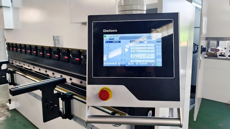 Introduction to the Delem DA53T CNC System for Press Brakes Introduction to the Delem DA53T CNC System for Press Brakes