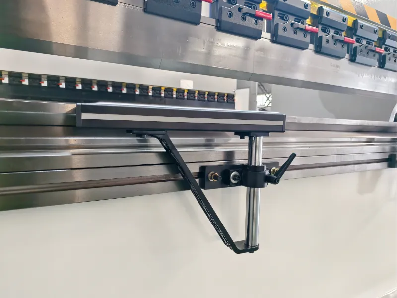 Front Sheet Support