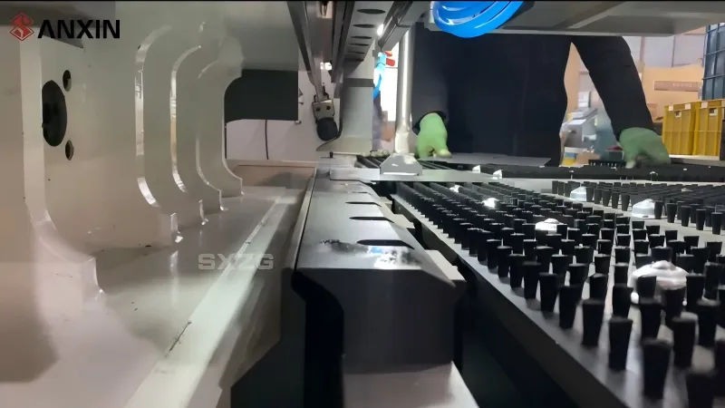 Intelligent Bending Cell